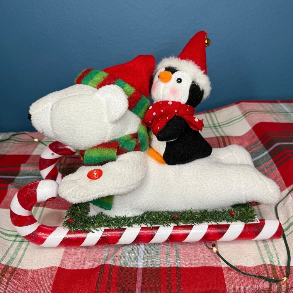 Avon Animated Musical Christmas Plush Bear and Penguin Sleigh Ride 2007 - Picture 5 of 5